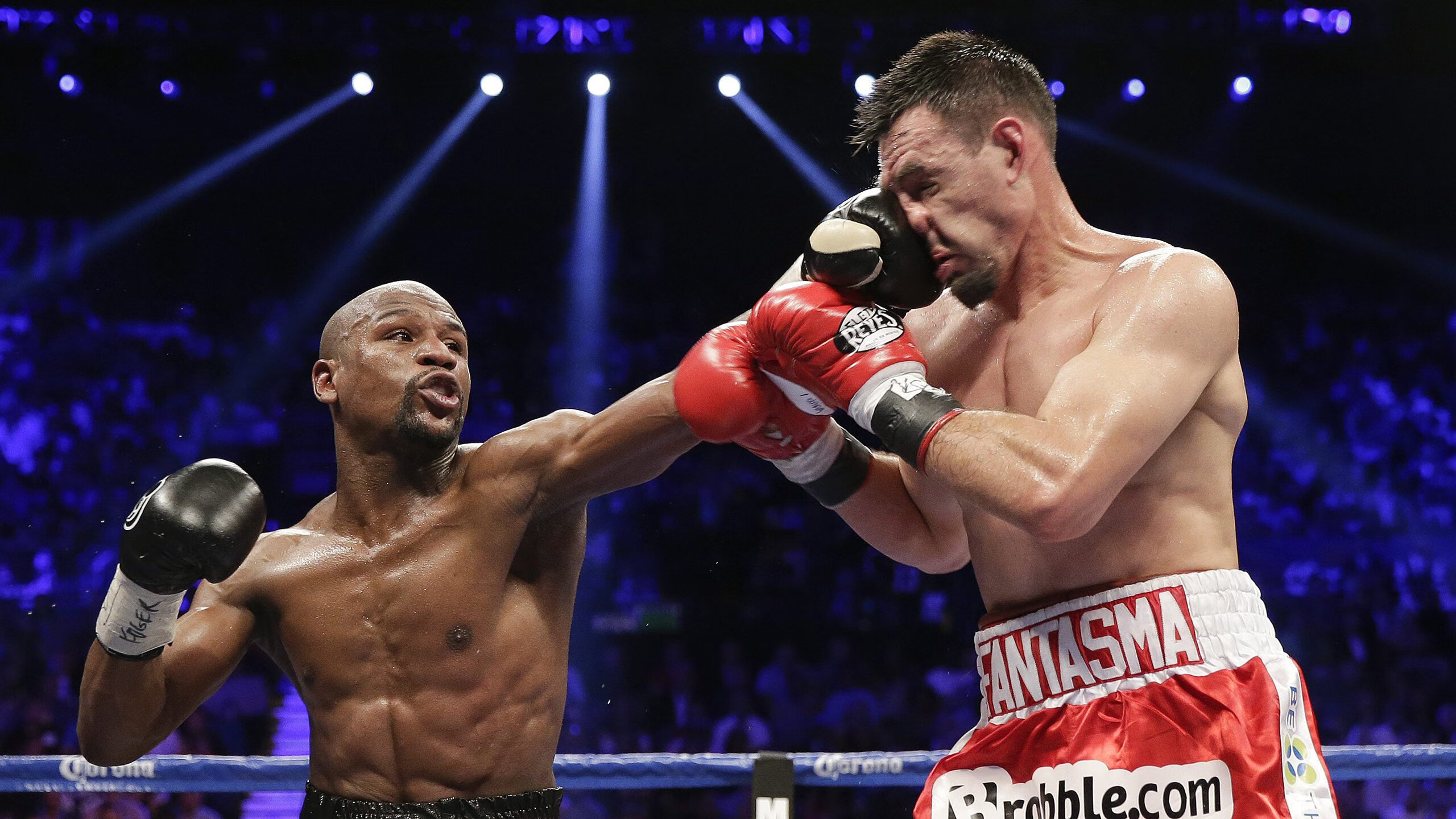 杜兰特连续七场比赛得分超过势不可挡，FPX挑战极限！